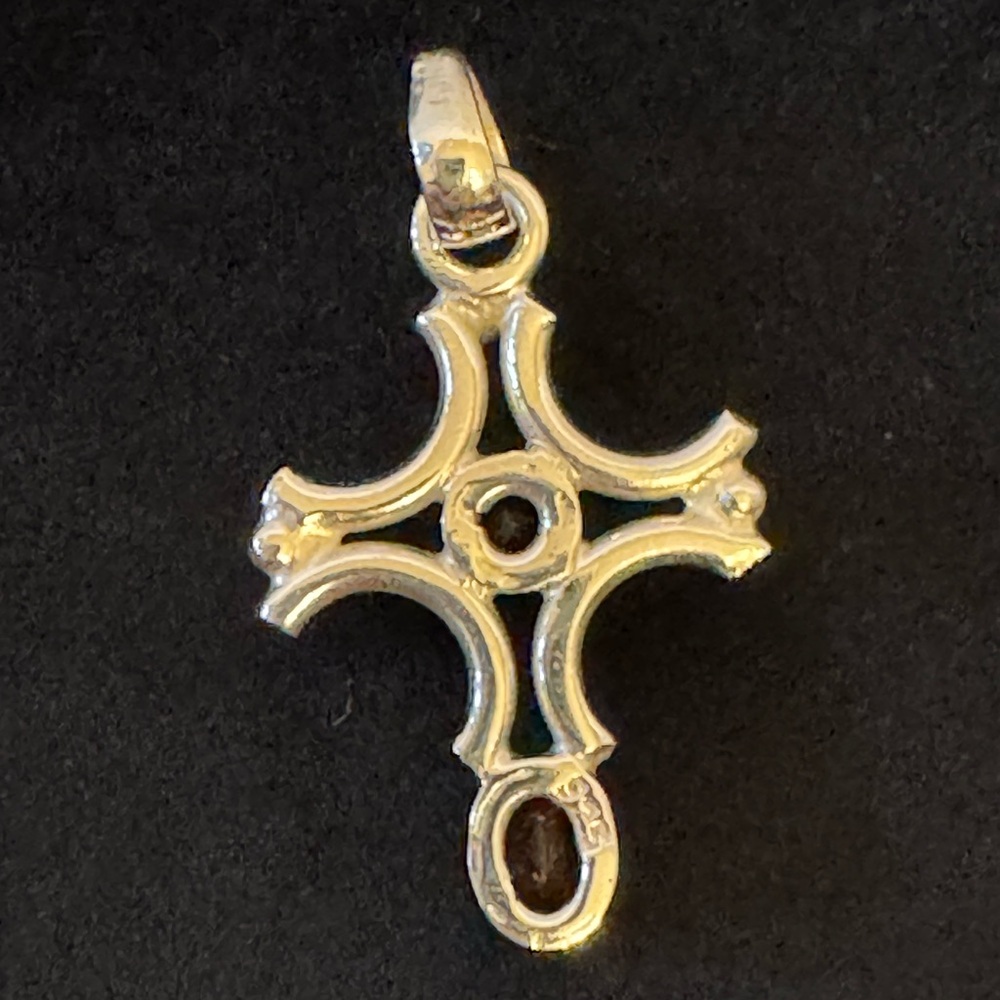 Holy Cross Silver & Garnet Pendant - Picture 5 of 6